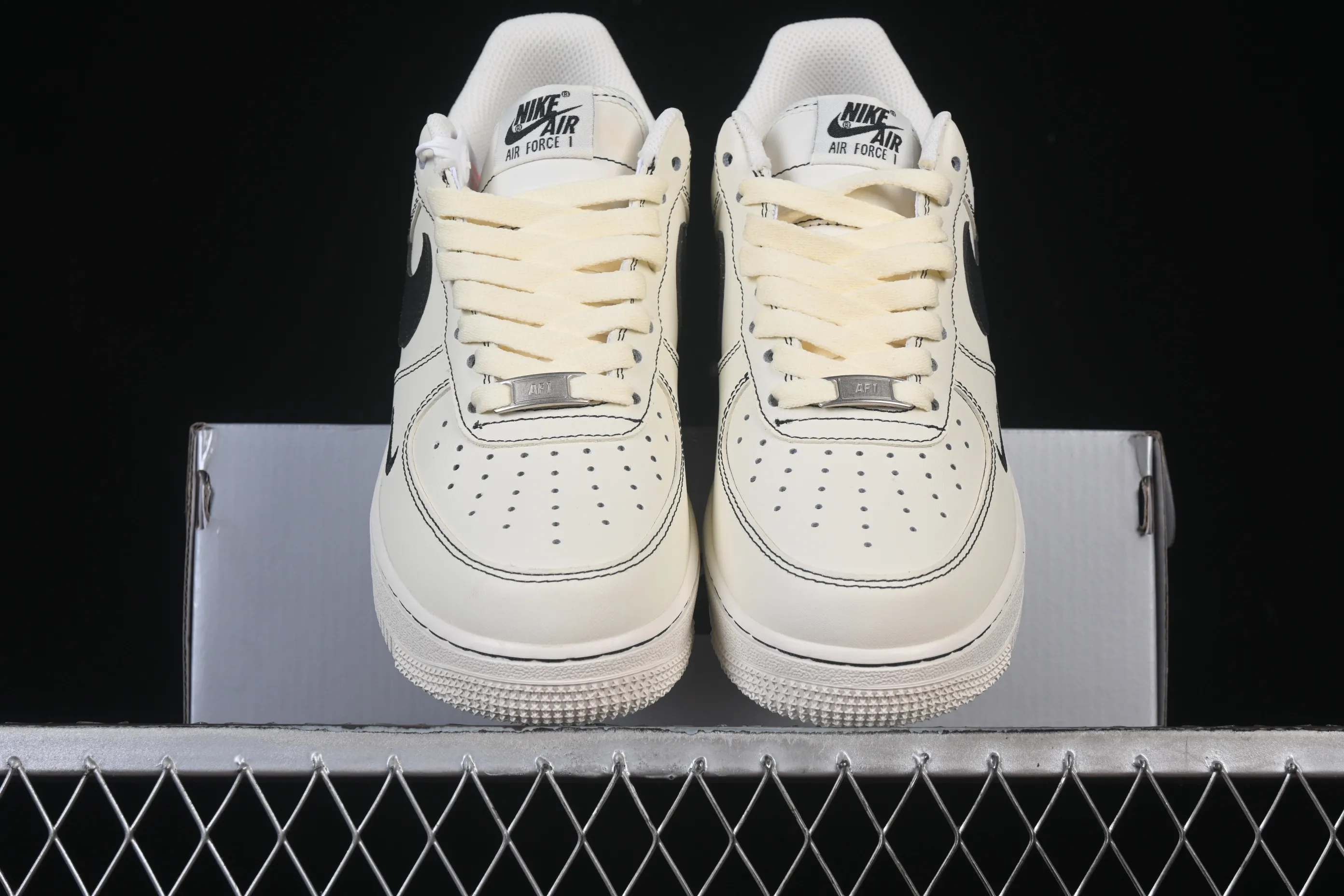 All categories Nk Air Force 1 Air Force series Nk Air Force 1 Low Air Force low-top Nike Air Force 1'07 Low distressed black hook Air Force 1 low-top casual sneakers ZH0316-093